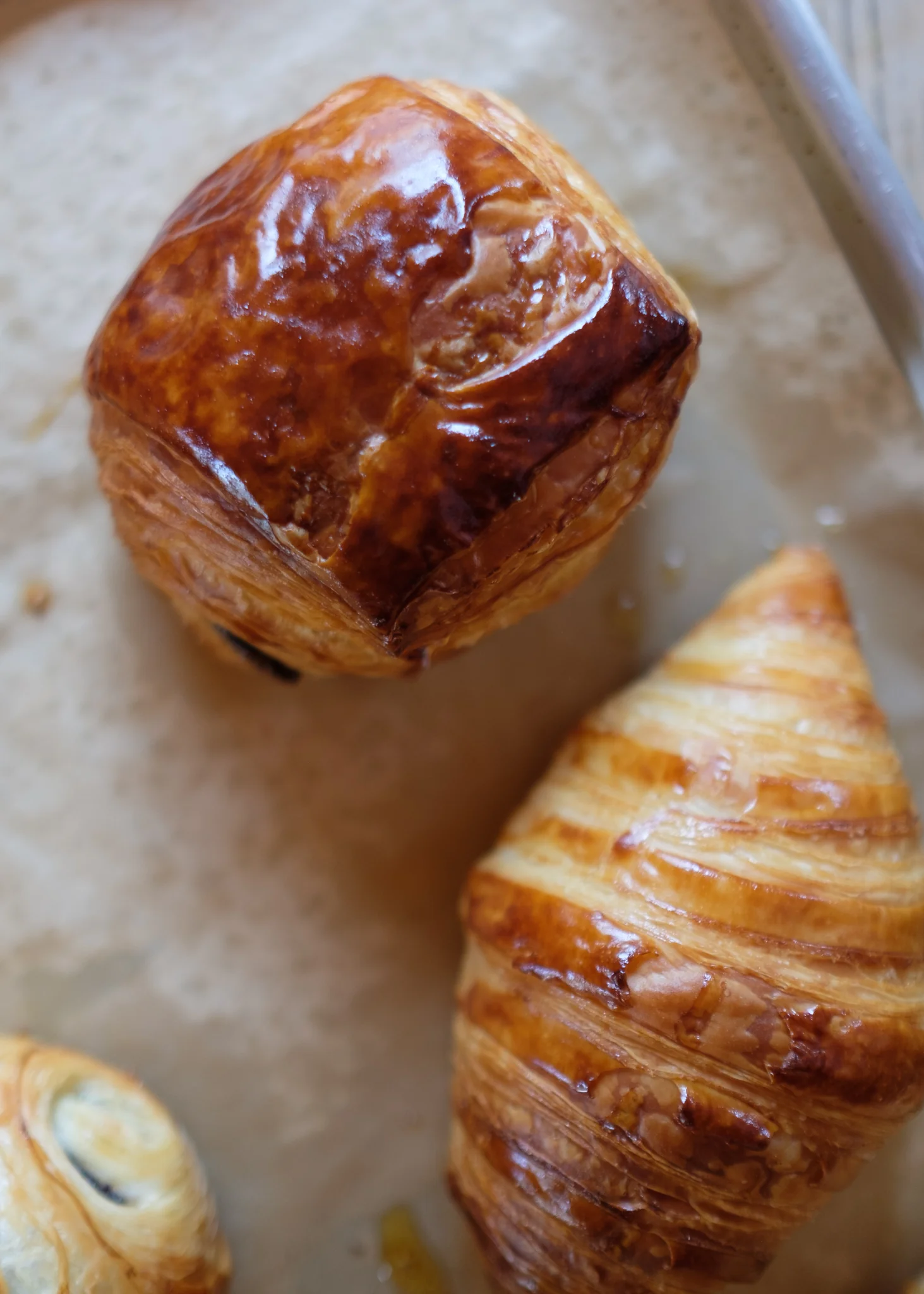 66-handmade-croissant-box-5.webp Handmade Croissant Box